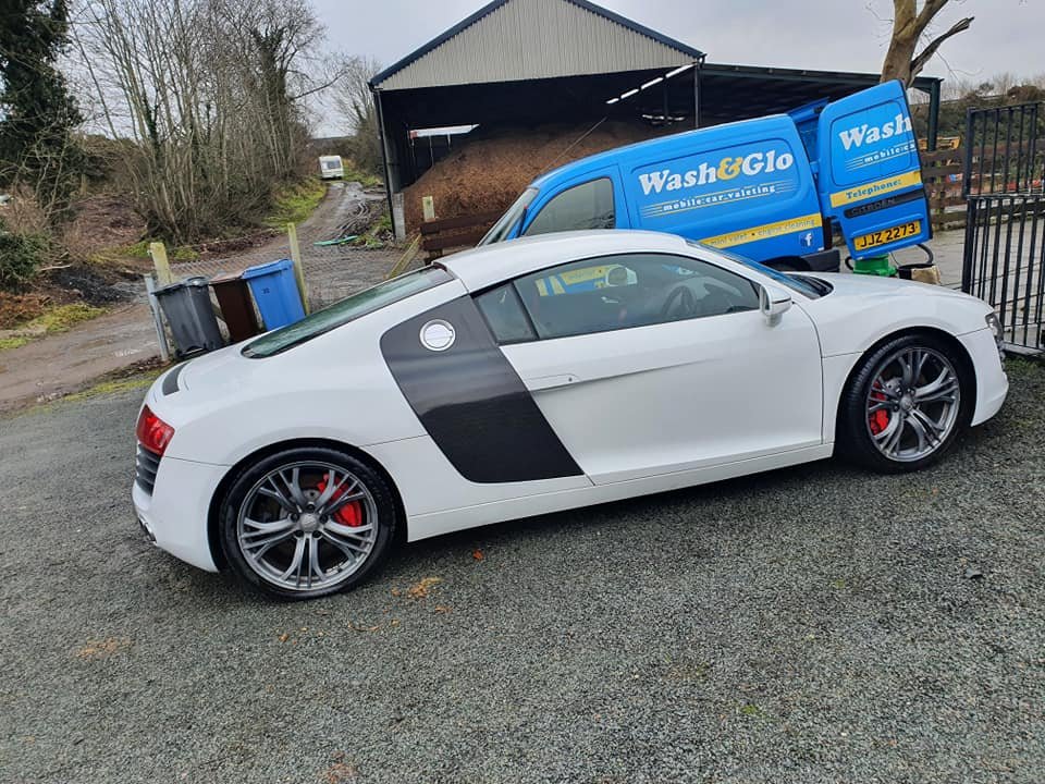 Wash  Glo-Mobile-Valeting-2